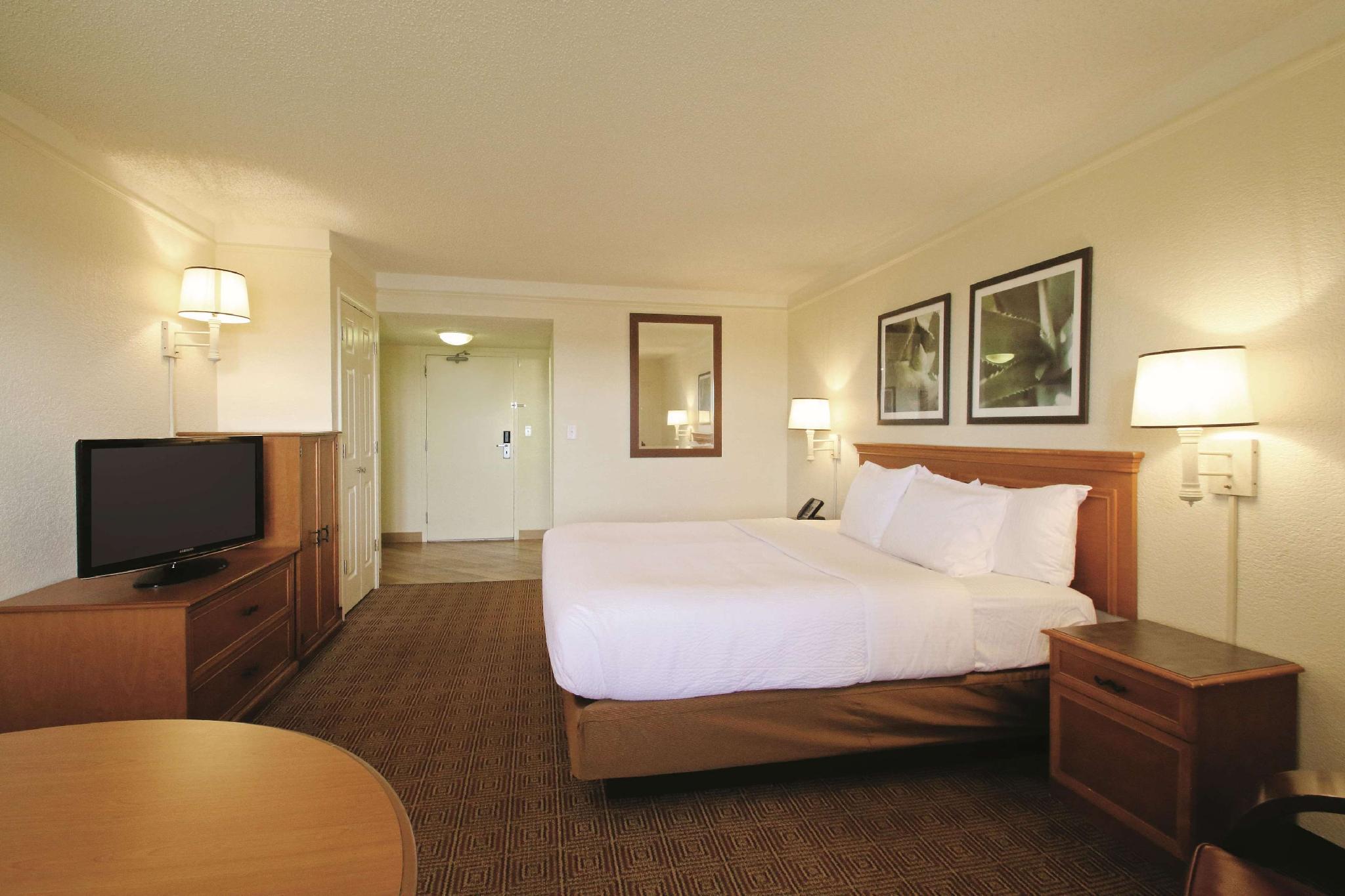 La Quinta By Wyndham Coral Springs University Dr Exterior photo