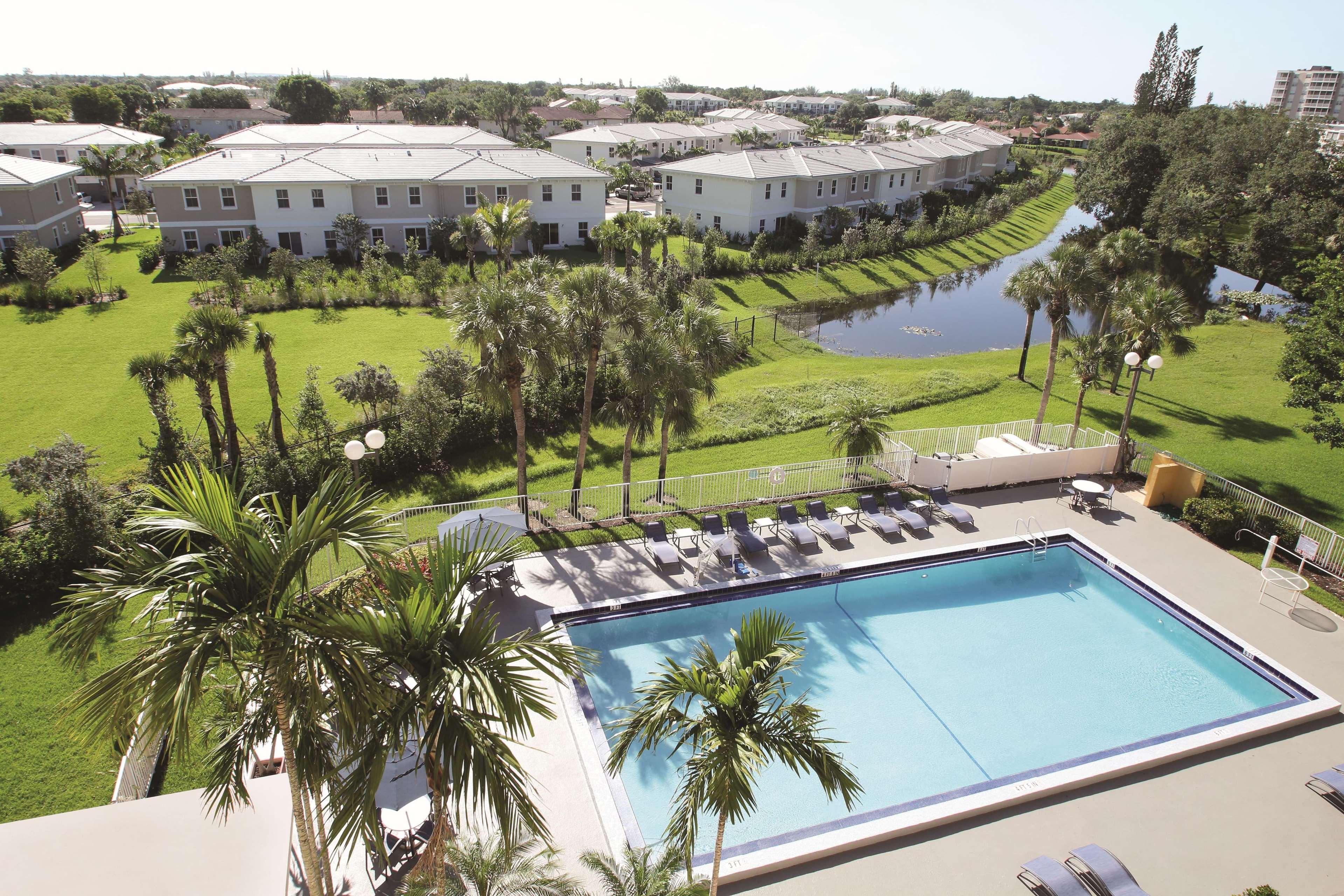La Quinta By Wyndham Coral Springs University Dr Exterior photo