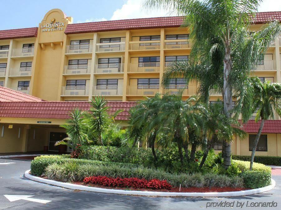 La Quinta By Wyndham Coral Springs University Dr Exterior photo
